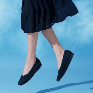 VIVAIA Margot Walker Women's V-Cut Ballet Flats Lightweight Square Toe Size 37.5